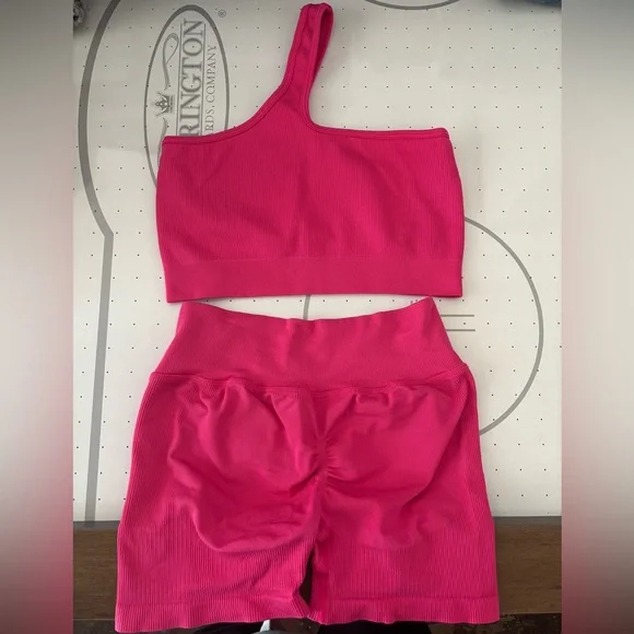 Pink One-Shoulder Top and Leggings Set - Picture 2 of 2